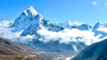 Everest High Pass with Island Peak